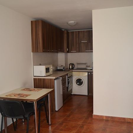 Appartamento Downtown Studio Varna Esterno foto