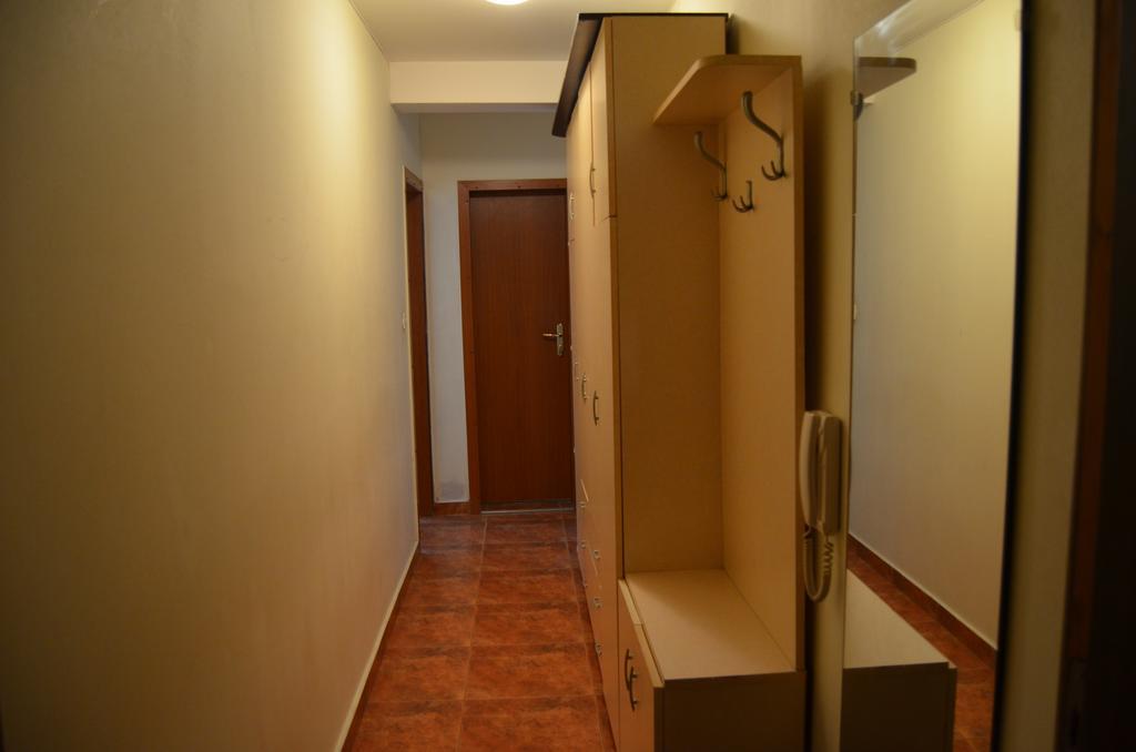 Appartamento Downtown Studio Varna Esterno foto